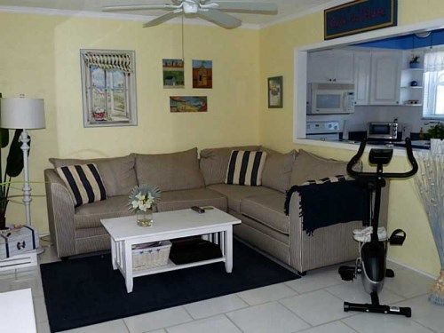 1717 RODMAN ST # 4, Hollywood, FL 33020