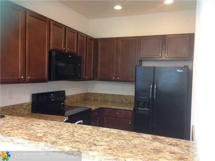 807 SW 147TH AV # 1402, Hollywood, FL 33027