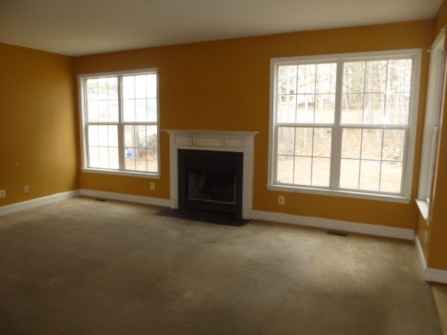 234 Lakeview Drive, Cross Junction, VA 22625