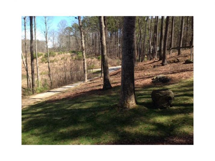 22 Se Holly Drive Se, Cartersville, GA 30121