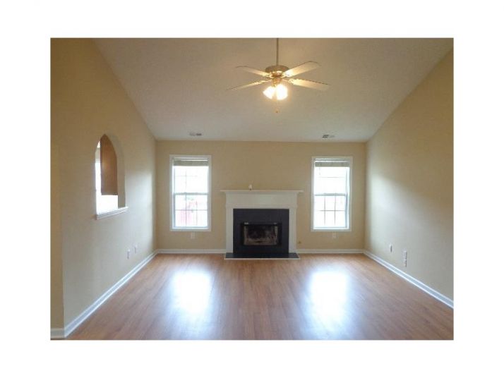 22 Independence Way Ne, Cartersville, GA 30121