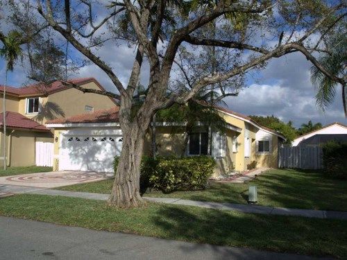 2003 NW 178TH WY, Hollywood, FL 33029