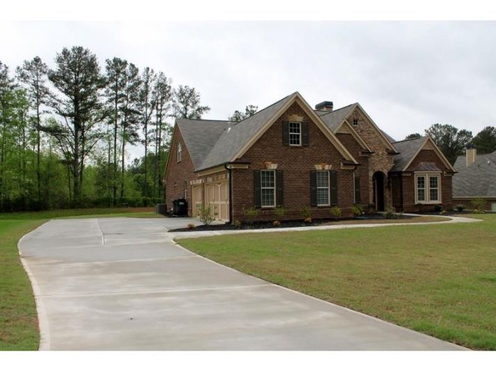 4511 Meadow Green Lane, Acworth, GA 30101