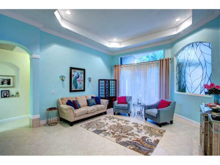 4623 SW 185 AV, Hollywood, FL 33029