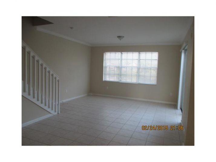 2550 SW 189 AV # 2550, Hollywood, FL 33029