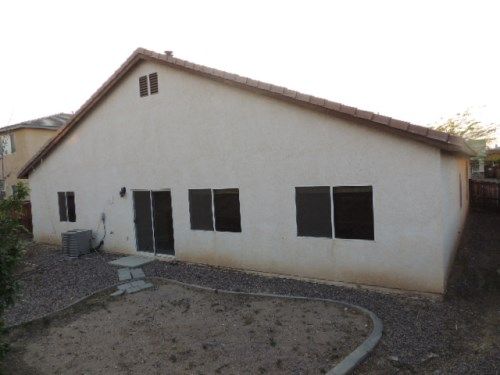 11783 Winewood Rd, Victorville, CA 92392