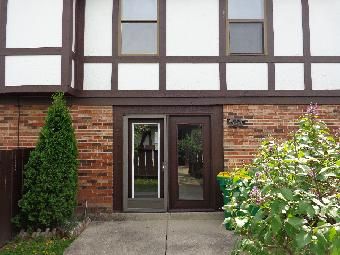 5543 Cobblegate Dr, Dayton, OH 45449