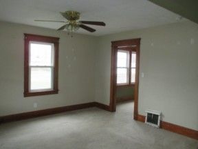 945 2nd St, Newton Falls, OH 44444
