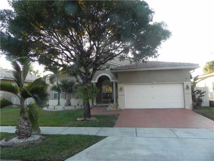 2264 SW 131 AV, Hollywood, FL 33027