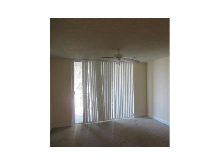 12112 ST ANDREWS PL # 207, Hollywood, FL 33025