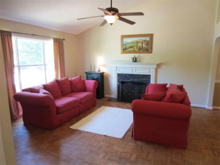973 Rose Creek Terrace, Woodstock, GA 30189