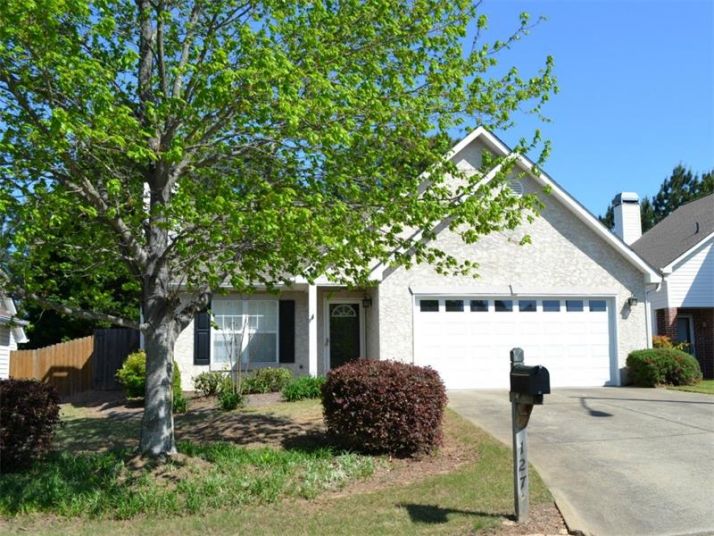 127 Stoneforest Drive, Woodstock, GA 30189