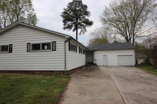 1412 Fore Dr SW, Cleveland, TN 37311