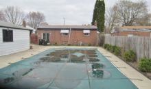 22683 Fullerton St Detroit, MI 48223