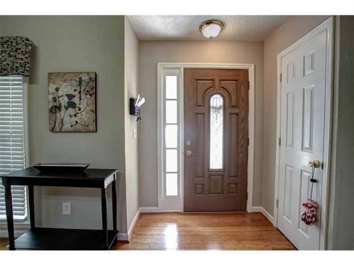 663 Wedgewood Drive, Woodstock, GA 30189