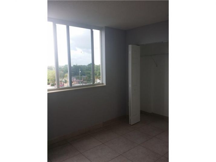 2647 NW 25 AV # 507, Miami, FL 33142