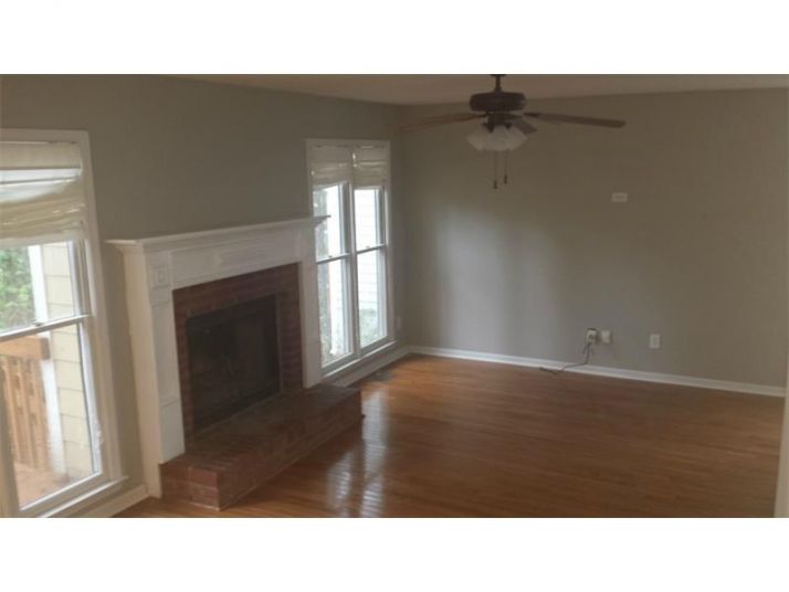 605 Overhill Drive, Woodstock, GA 30189
