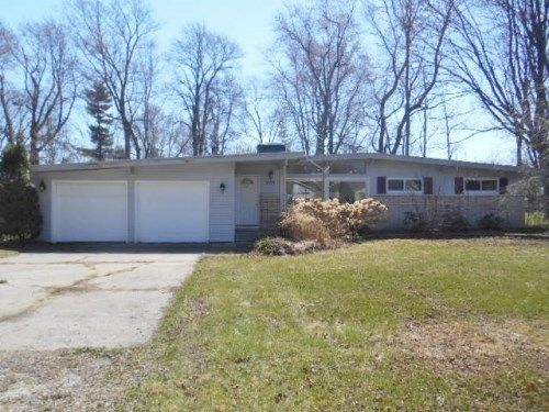 3377 Clyde Dr, Fort Gratiot, MI 48059