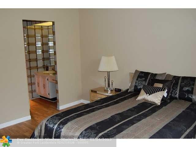 7080 ENVIRON BL # 122, Fort Lauderdale, FL 33319