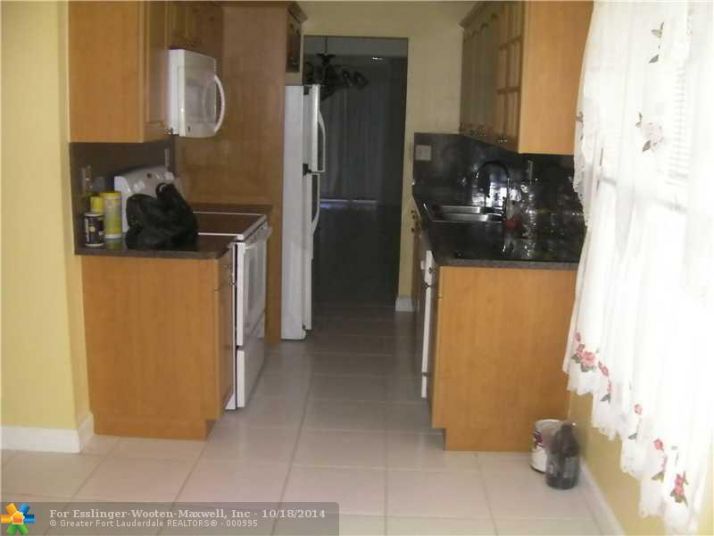 1661 NW 58th Ave # 16, Fort Lauderdale, FL 33313