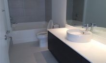 31 SE 6 # 2401 Miami, FL 33131
