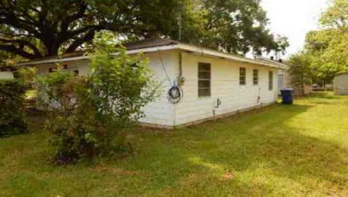 1003 S Stanford St, Sulphur, LA 70663