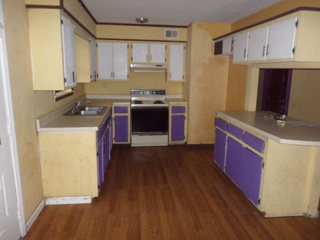 47 White Dr, Clarksville, AR 72830
