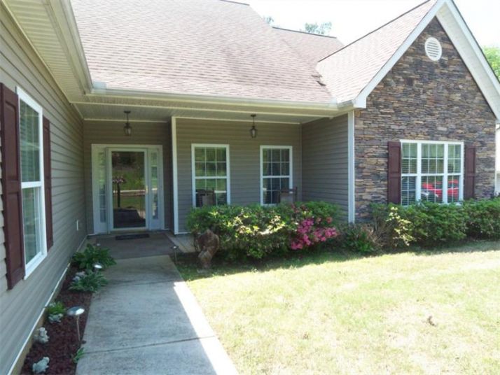 618 Point Oak View, Villa Rica, GA 30180