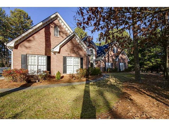 1245 Village Oaks Lane, Lawrenceville, GA 30043