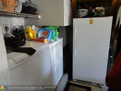 18961 NW 22ND ST, Hollywood, FL 33029