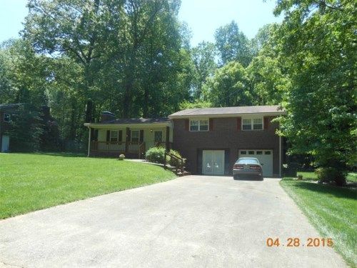 6694 Redwood Drive, Douglasville, GA 30133