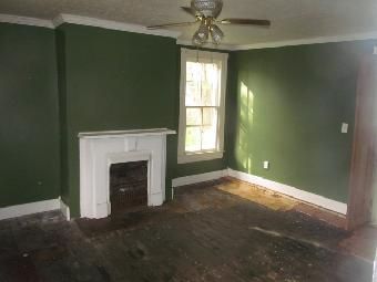 310 Maple Ct, La Grange, KY 40031