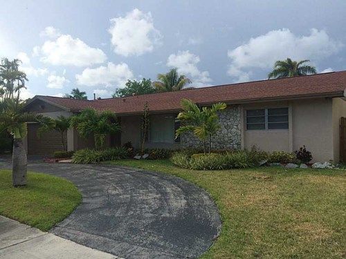 8261 SW 205 ST, Miami, FL 33189