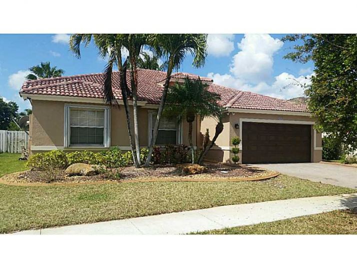 3420 SW 142 AV, Hollywood, FL 33027