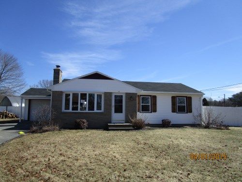 11 Plum Rd, Riverside, RI 02915
