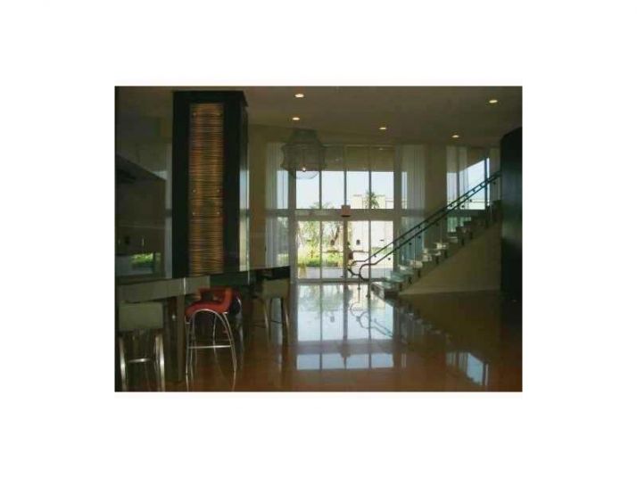 2775 NE 187 ST # 409, Miami, FL 33180