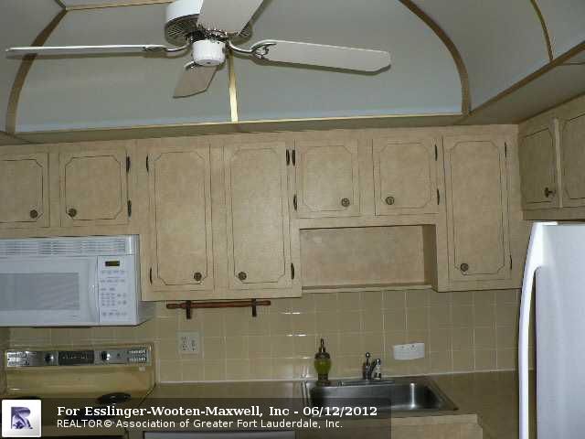 1035 COUNTRY CLUB DR # 409, Pompano Beach, FL 33063