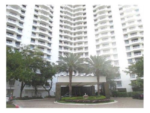 3300 NE 192 ST # 403, Miami, FL 33180