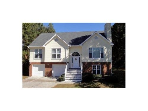 5011 Cliff Top Dr, Loganville, GA 30052