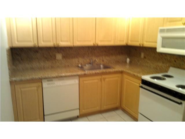 2500 Parkview Dr # 305, Hallandale, FL 33009