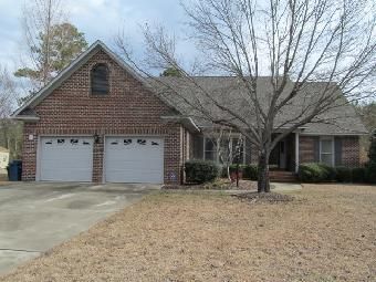 329 Hilliard Dr, Fayetteville, NC 28311