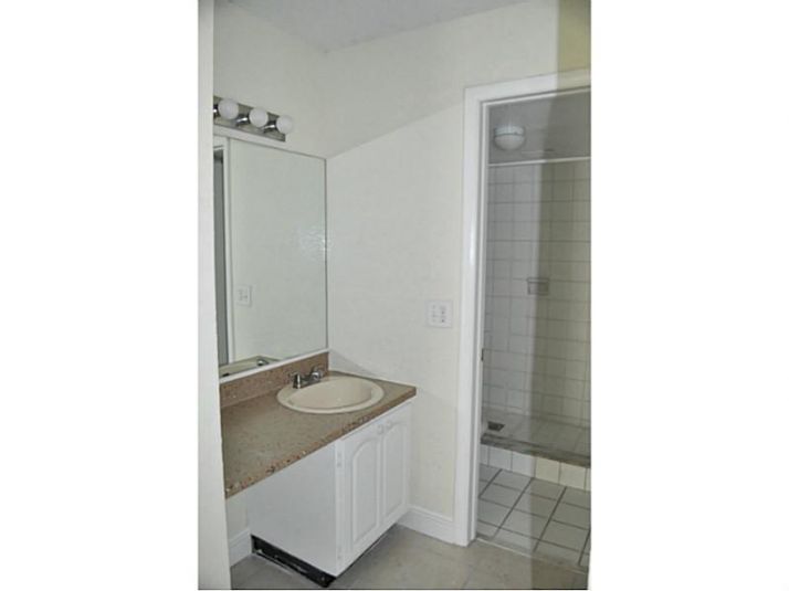 4543 TREEHOUSE LN # 2B, Fort Lauderdale, FL 33319