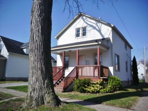 1018 S Jackson St, Bay City, MI 48708
