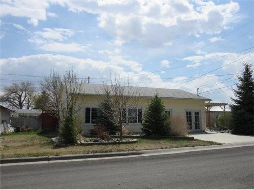 602 Avenue A, Powell, WY 82435