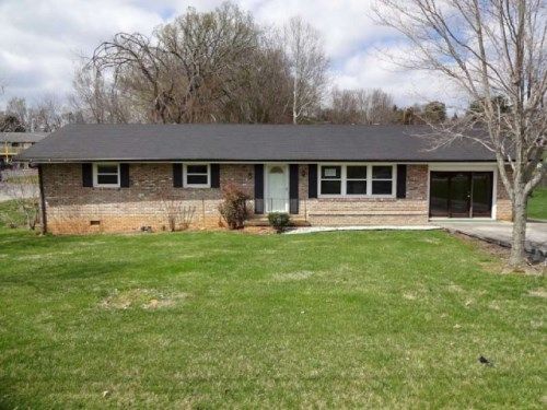 1134 Volunteer St, Church Hill, TN 37642