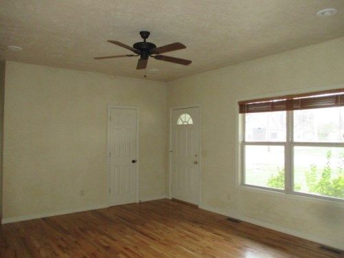 200 W Walnut St, Nixa, MO 65714