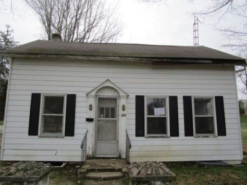 335 S 3rd St, Cambridge City, IN 47327