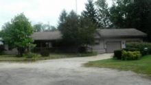 2 BAKER ST Kankakee, IL 60901