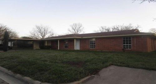 500 Nancy Dr, Glen Rose, TX 76043