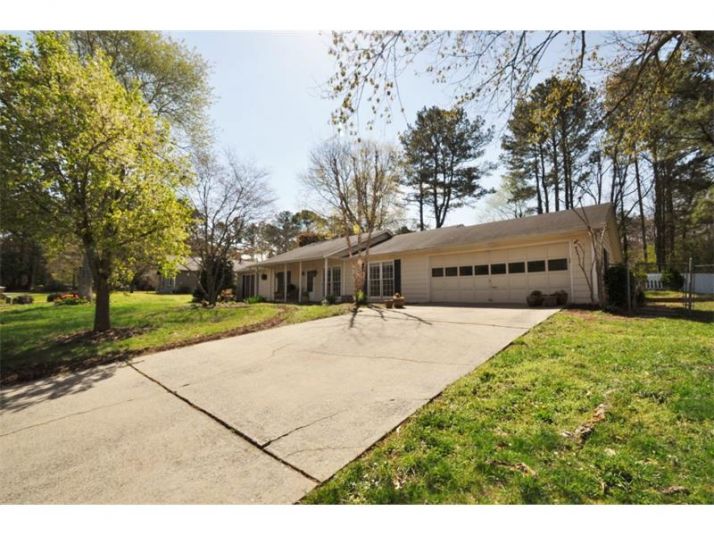 2299 Macby Drive, Marietta, GA 30066